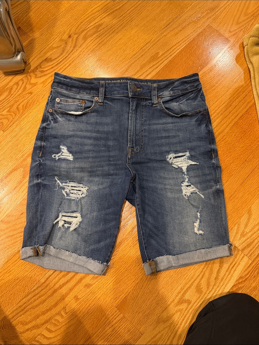 American eagle men’s shorts